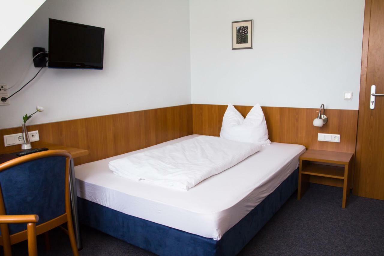 Gaestehaus Zur Kurve Цирндорф Экстерьер фото